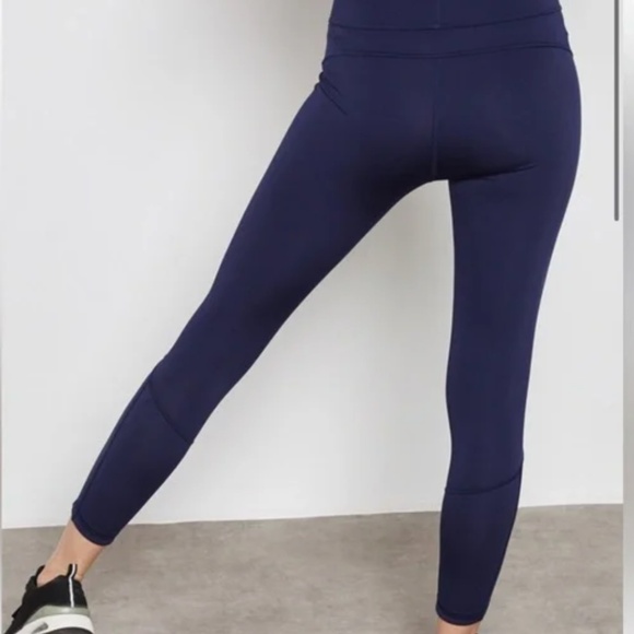 Under Armour heat gear compression leggings size small - Picture 9 of 10